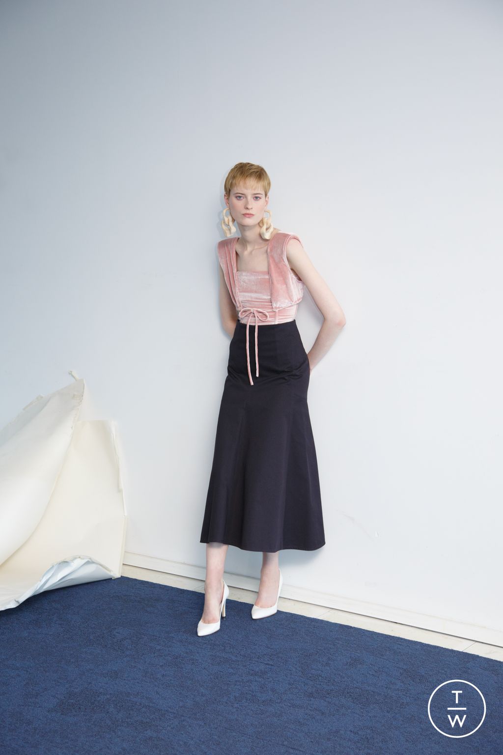 Fashion Week Paris Spring/Summer 2026 look 4 from the Veronique Leroy collection womenswear