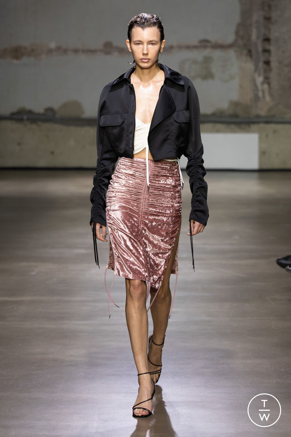 Fashion Week Paris Spring/Summer 2023 look 4 from the Atlein collection womenswear