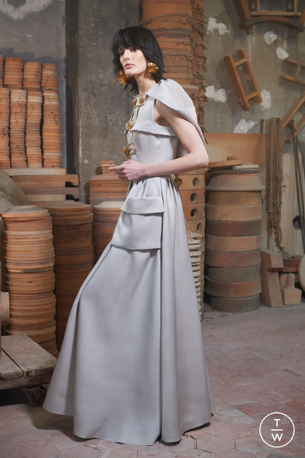 Fashion Week Paris Spring/Summer 2021 look 4 from the Christophe Josse collection 高级定制