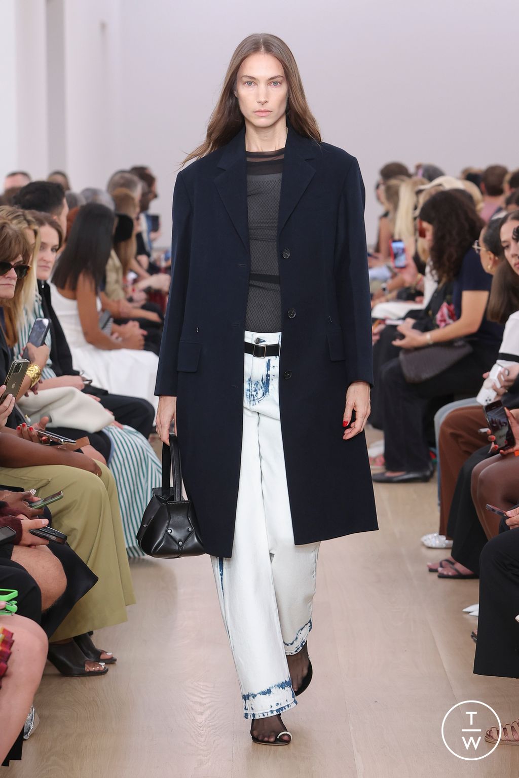 Fashion Week New York Spring/Summer 2024 look 4 from the Proenza Schouler collection womenswear