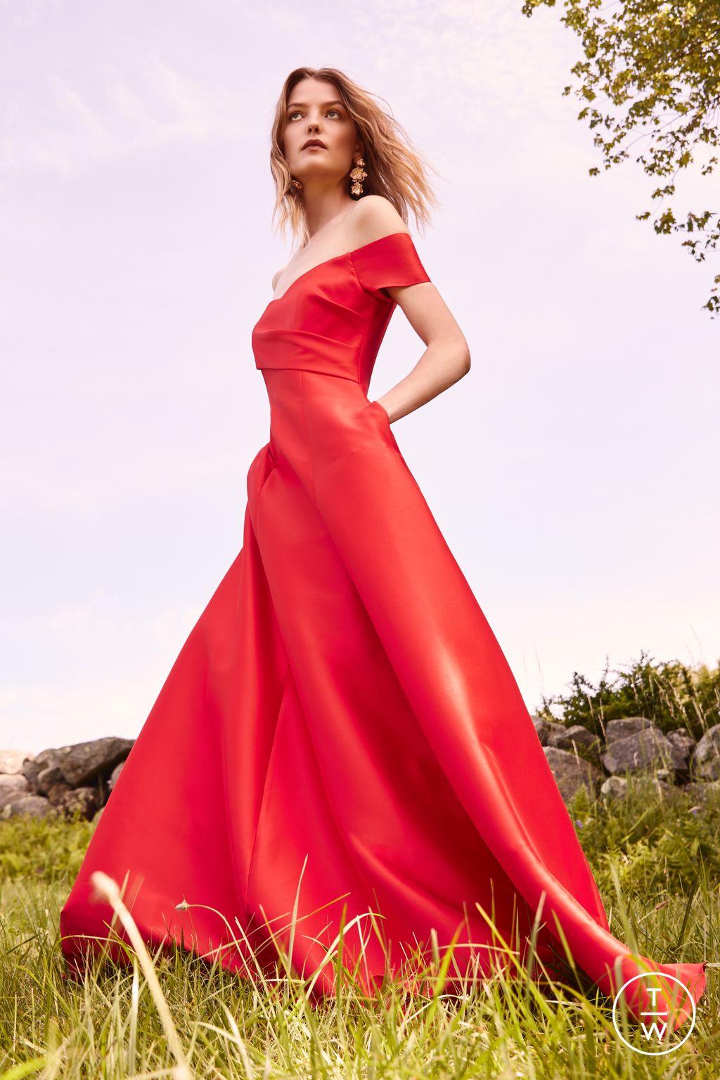 Fashion Week New York Resort 2024 look 5 from the Badgley Mischka collection 女装