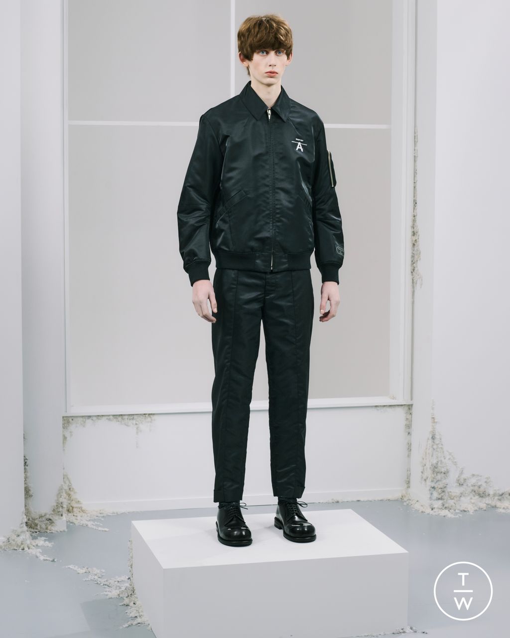 Fashion Week Paris Pre-Fall 2026 look 5 from the Undercover collection menswear