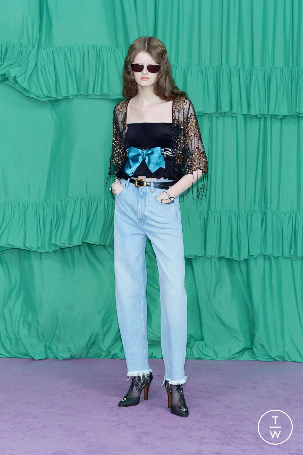 Fashion Week Paris Pre-Fall 2025 look 9 from the Valentino collection womenswear