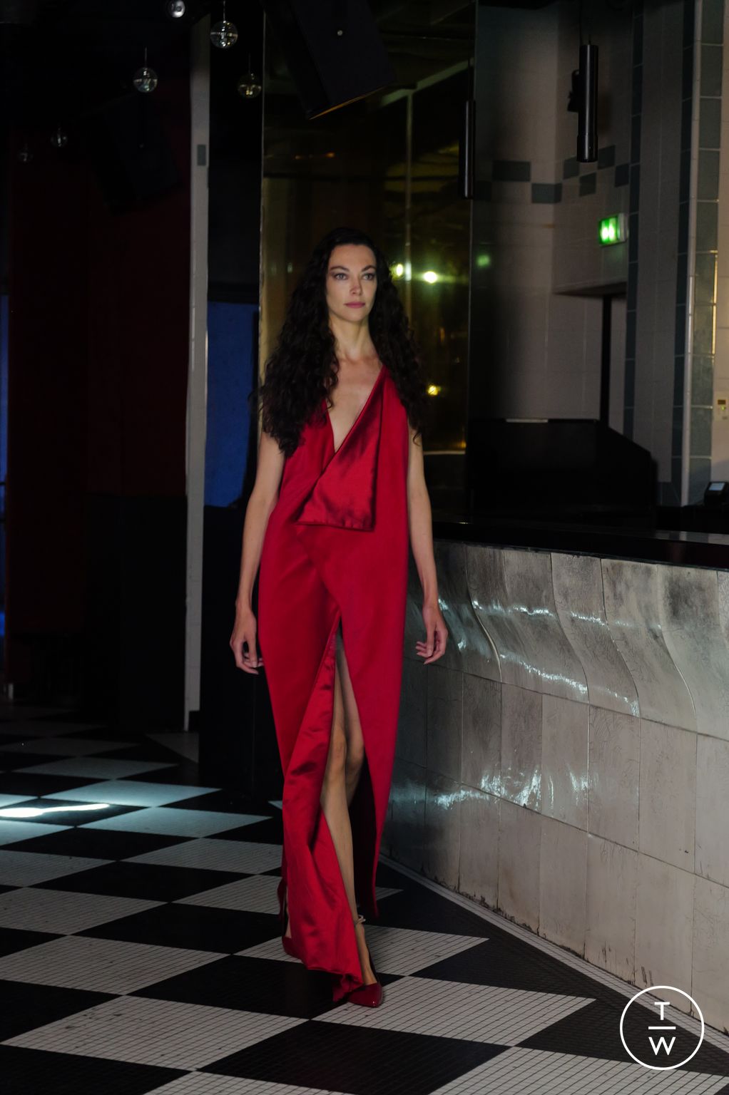 Fashion Week Paris Fall/Winter 2025 look 6 de la collection Aelis couture