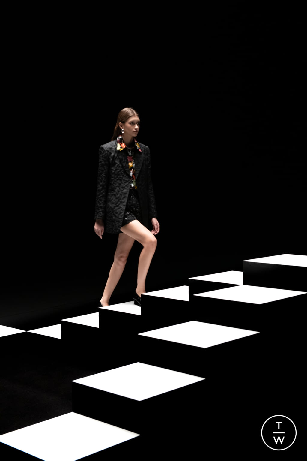 Fashion Week Paris Spring/Summer 2022 look 6 de la collection Maison Rabih Kayrouz couture