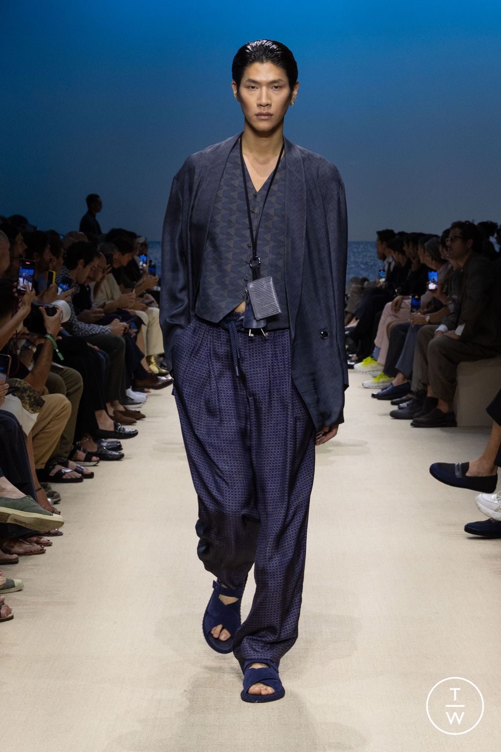 Fashion Week Milan Spring/Summer 2026 look 6 de la collection Giorgio Armani menswear