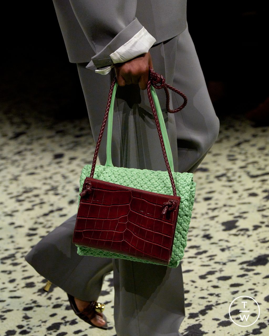 Fashion Week Milan Fall/Winter 2023 look 11 from the Bottega Veneta collection womenswear accessories
