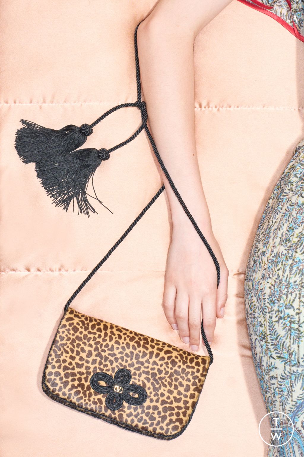 Fashion Week Paris Resort 2026 look 7 from the Valentino collection womenswear accessories