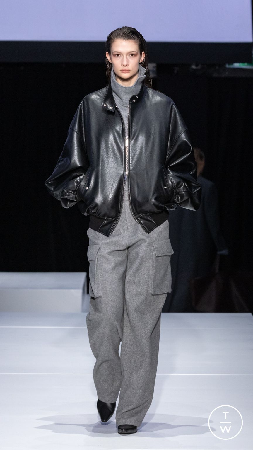 Fashion Week Paris Fall/Winter 2024 look 7 from the System Studios collection 男装