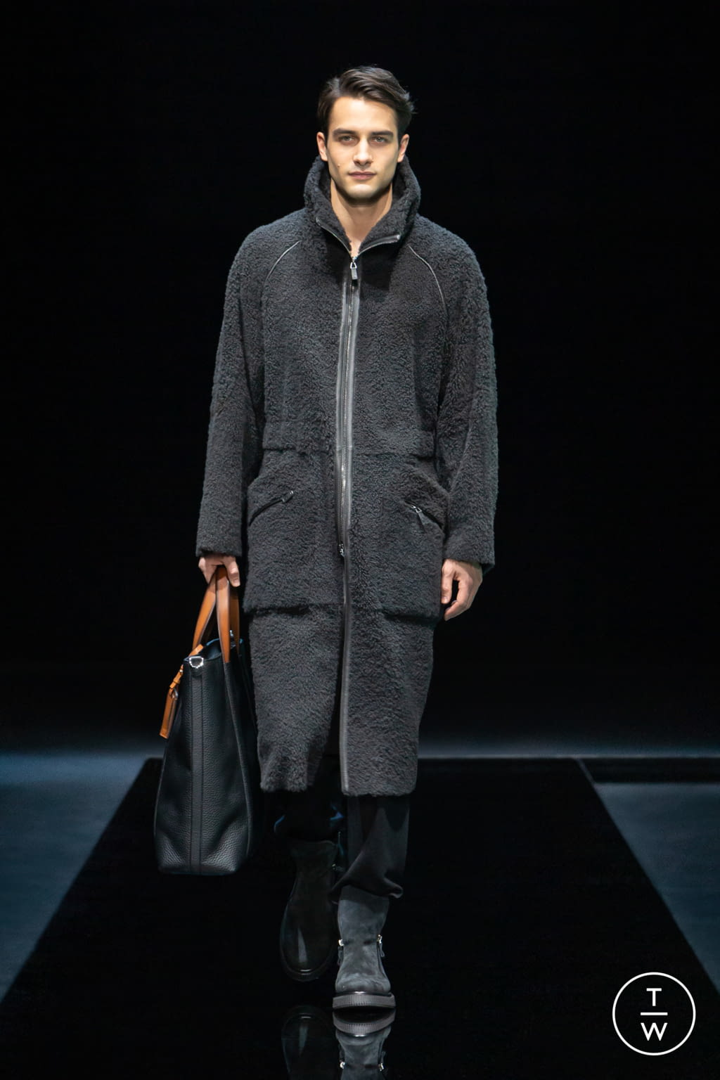 Fashion Week Milan Fall/Winter 2021 look 7 from the Giorgio Armani collection 男装