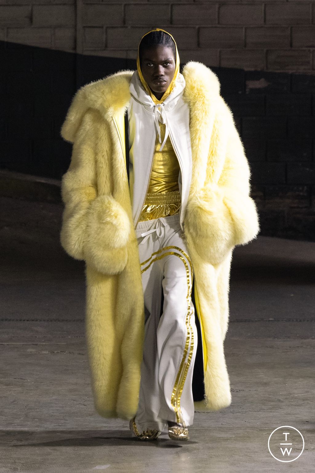 Fashion Week Paris Fall/Winter 2024 look 7 from the Racer collection menswear
