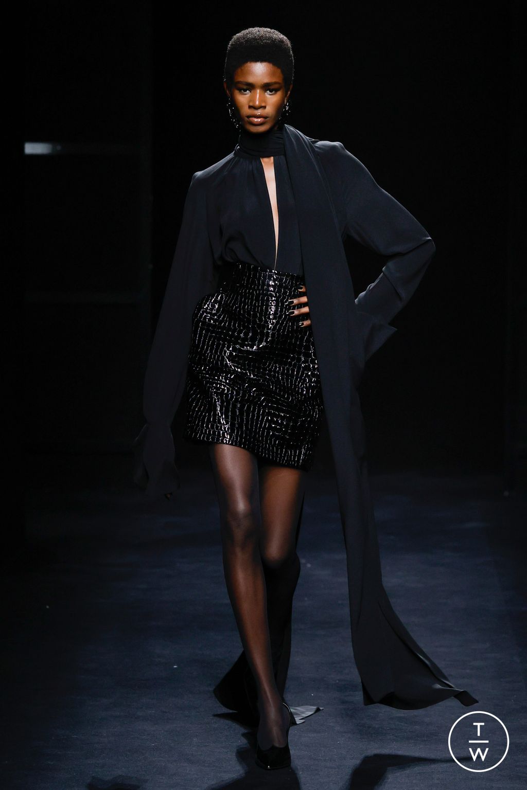 Fashion Week Paris Fall/Winter 2024 look 7 de la collection Nina Ricci womenswear