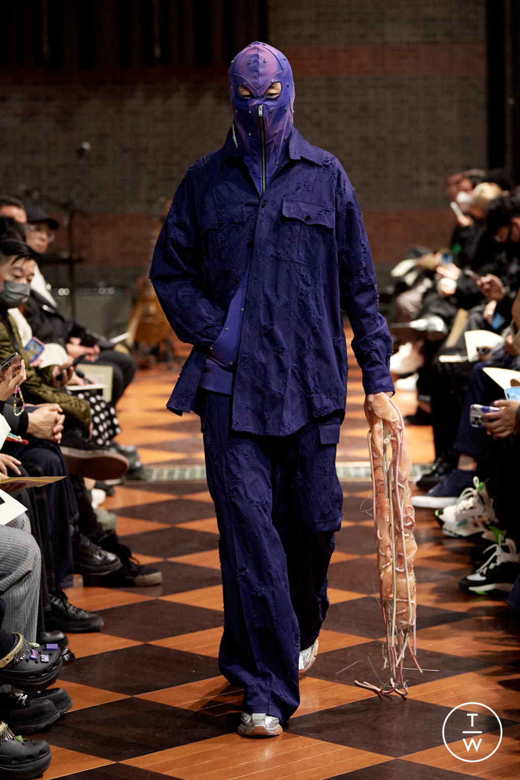 Fashion Week Paris Fall/Winter 2022 look 7 from the Sankuanz collection 男装