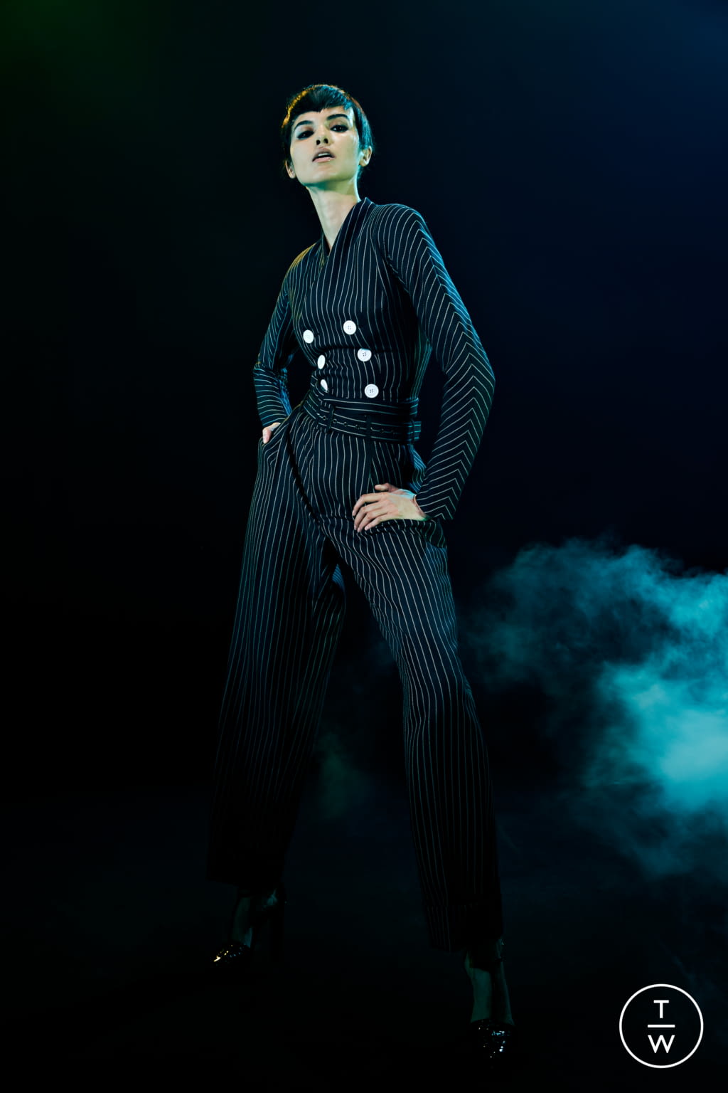 Fashion Week Paris Fall/Winter 2021 look 7 from the Julien Fournié collection couture