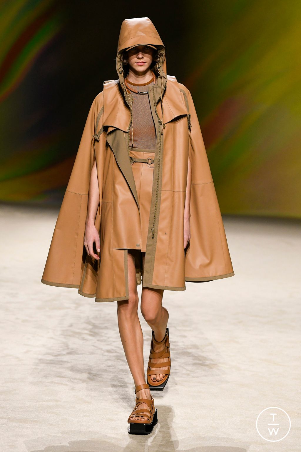 Fashion Week Paris Spring/Summer 2023 look 5 from the Hermès collection 女装