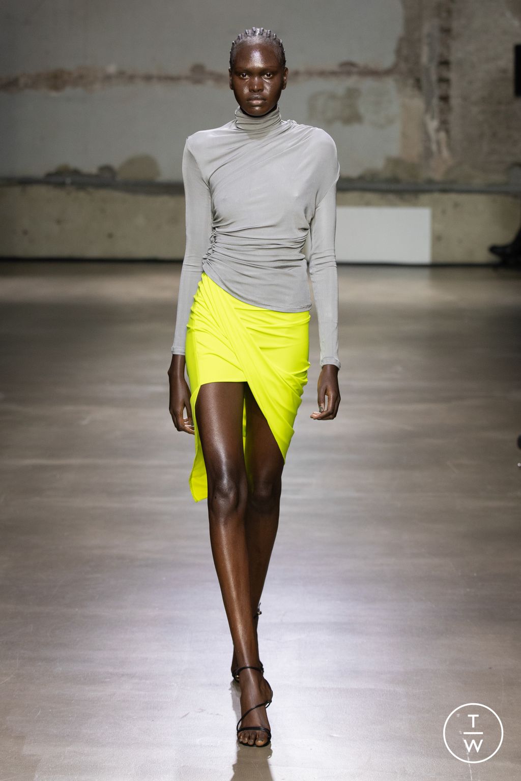 Fashion Week Paris Spring/Summer 2023 look 7 from the Atlein collection womenswear
