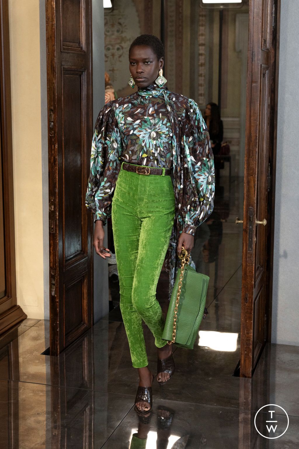Fashion Week Milan Resort 2026 look 5 from the Gucci collection womenswear