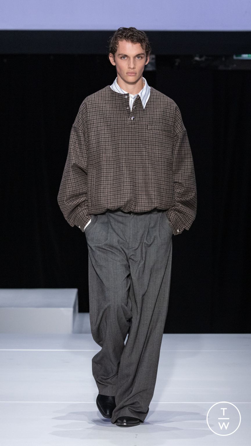 Fashion Week Paris Fall/Winter 2024 look 8 from the System Studios collection 男装