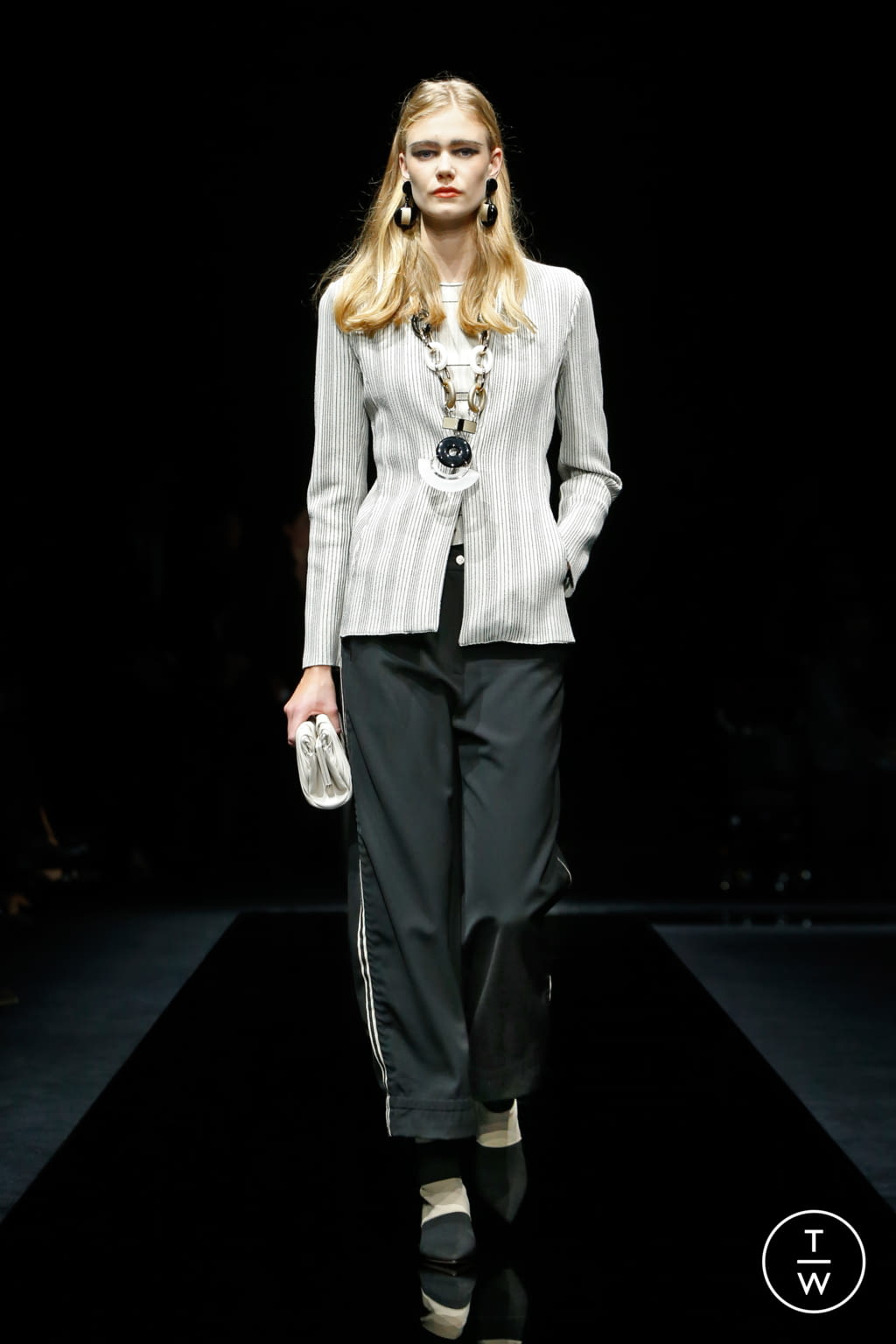 Fashion Week Milan Pre-Fall 2020 look 9 from the Giorgio Armani collection womenswear