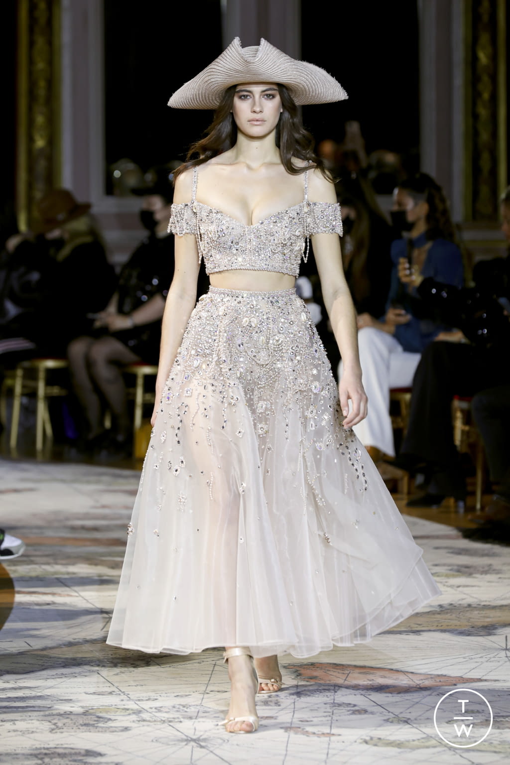 Fashion Week Paris Spring/Summer 2022 look 8 from the Zuhair Murad collection couture