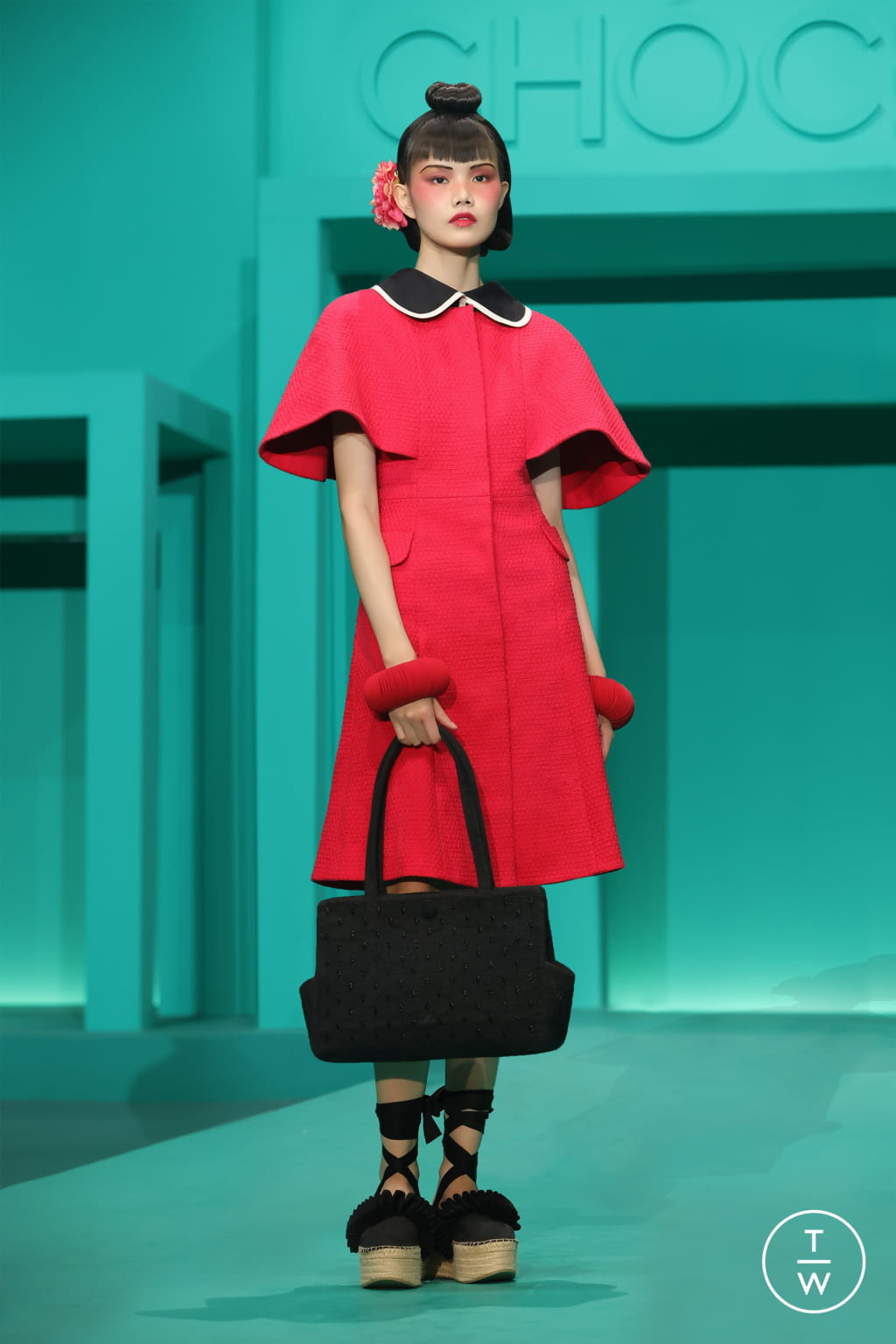 Fashion Week New York Spring/Summer 2022 look 8 from the Chocheng collection womenswear