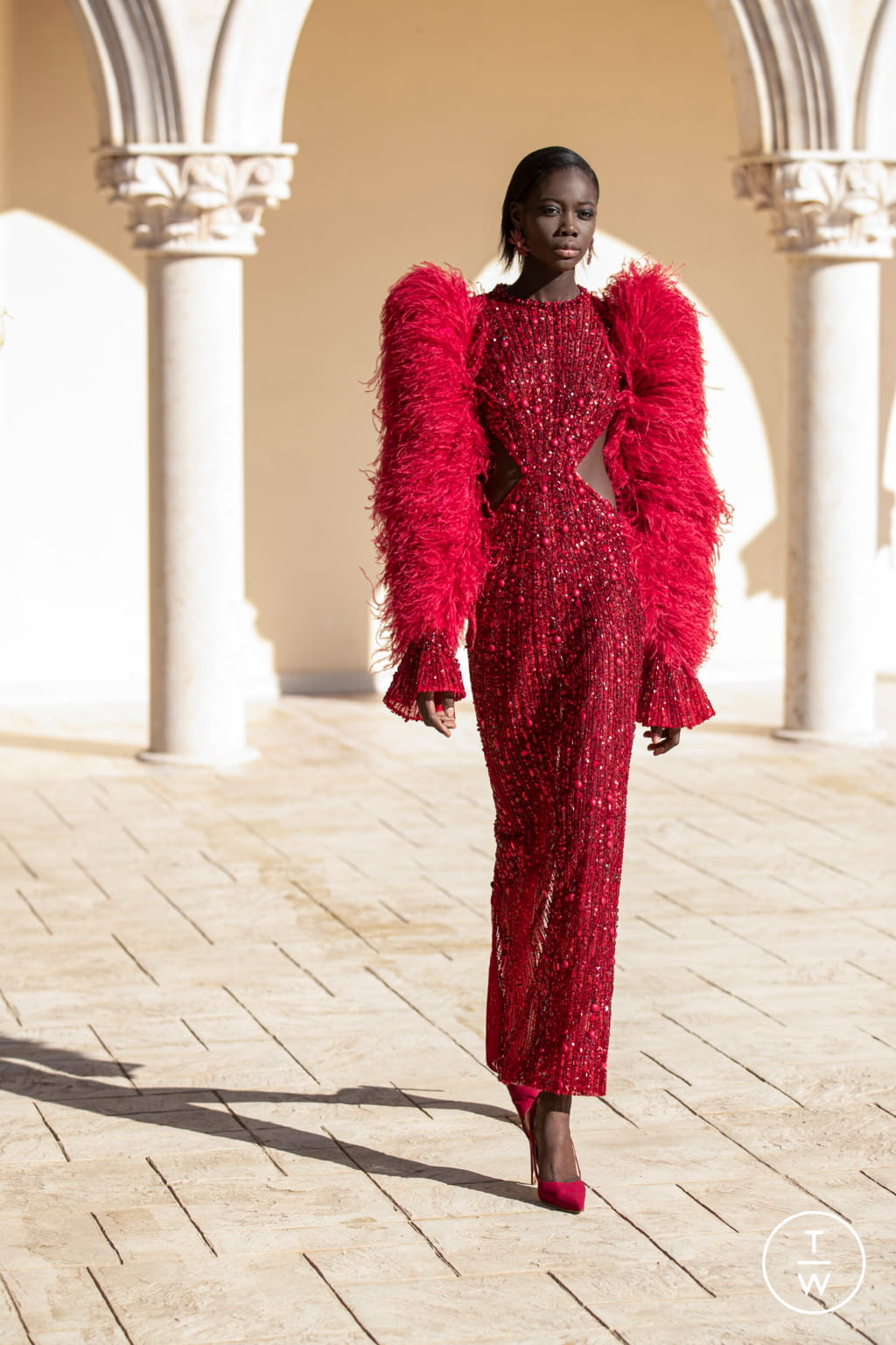 Fashion Week Paris Fall/Winter 2021 look 8 de la collection Georges Hobeika couture