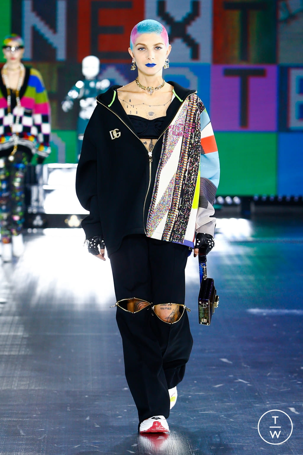 Fashion Week Milan Fall/Winter 2021 look 13 from the Dolce & Gabbana collection womenswear