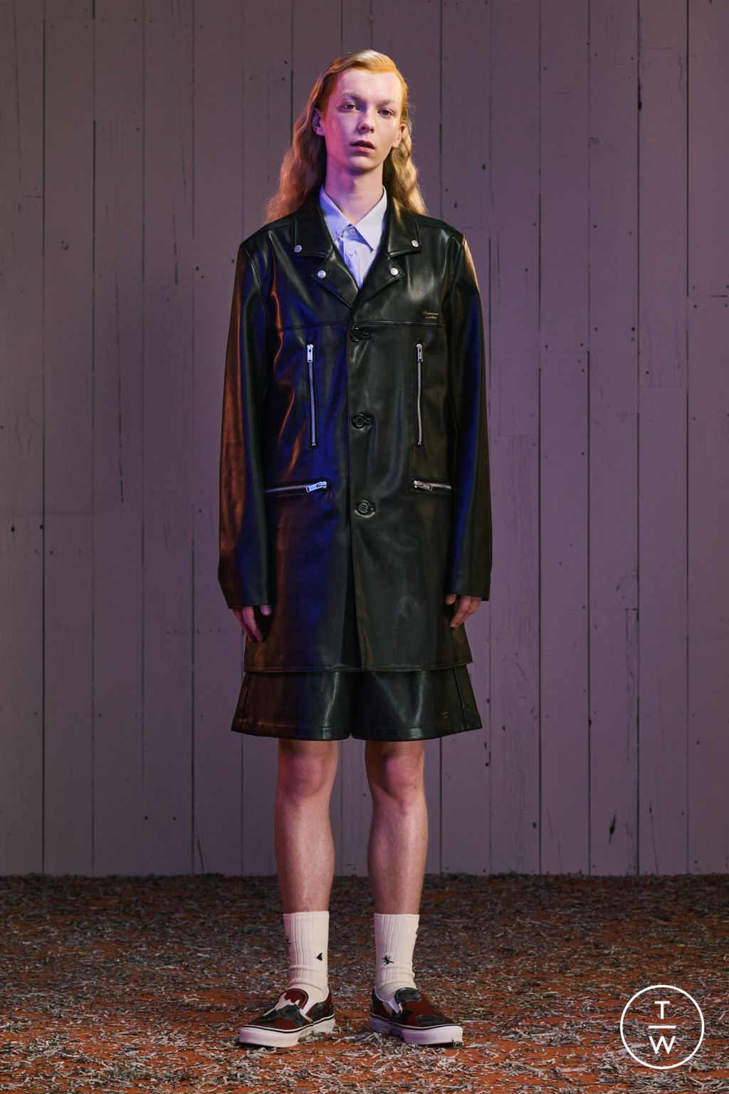 Fashion Week Paris Resort 2024 look 16 from the Undercover collection 男装