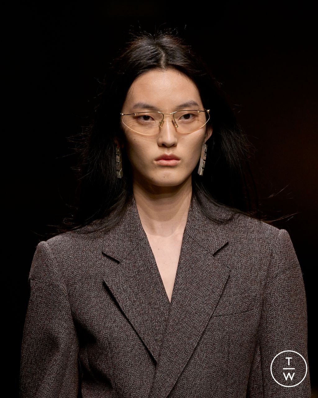 Fashion Week Milan Fall/Winter 2023 look 74 from the Bottega Veneta collection 女装配饰
