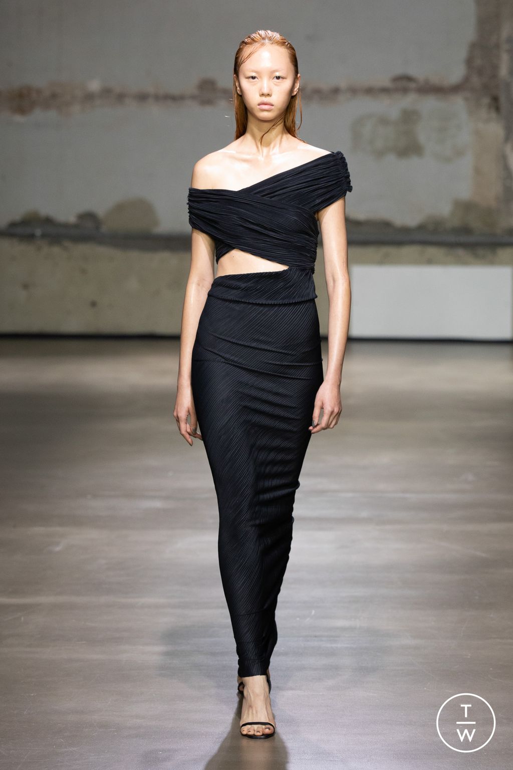 Fashion Week Paris Spring/Summer 2023 look 8 from the Atlein collection womenswear