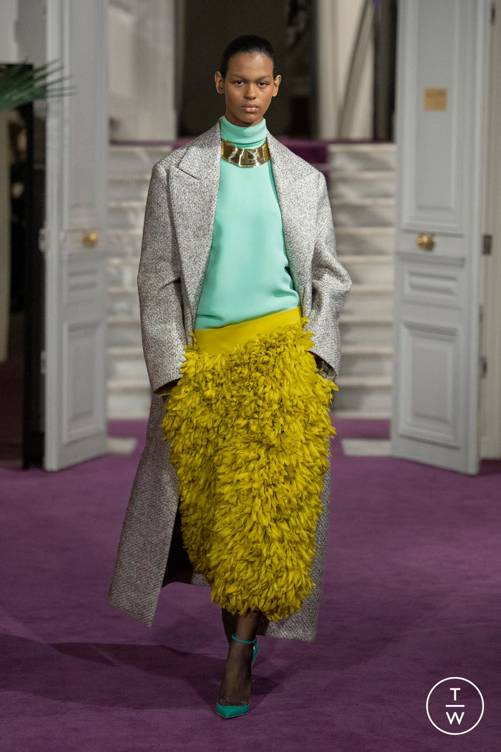 Fashion Week Paris Spring/Summer 2024 look 8 de la collection Valentino couture
