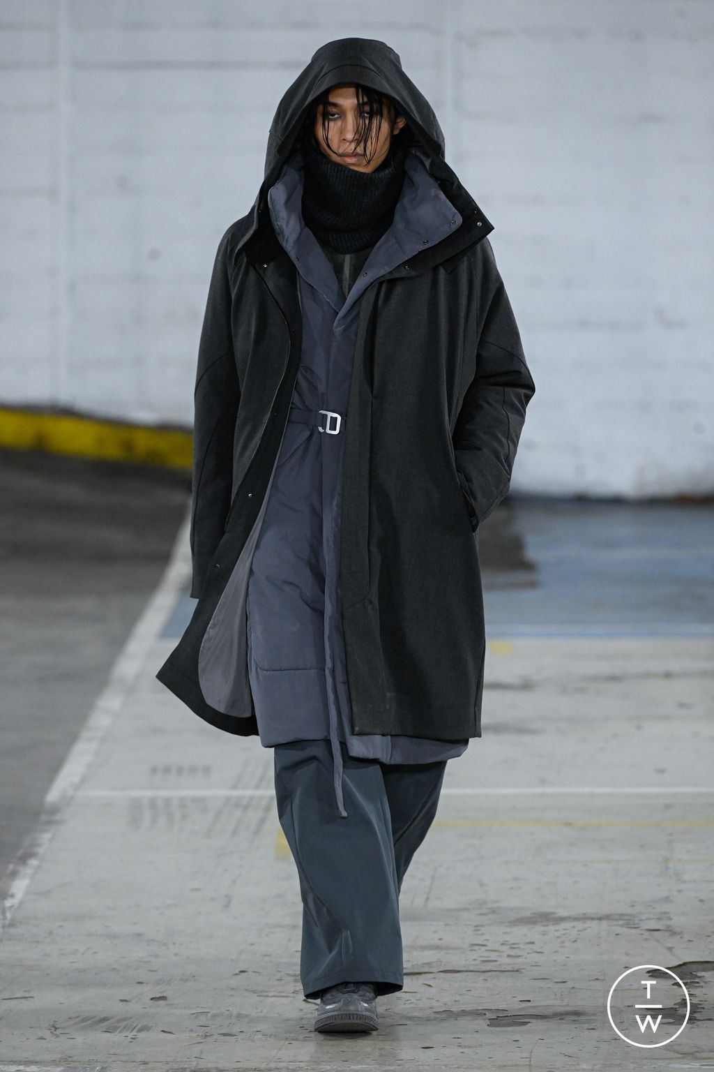 Fashion Week Paris Fall/Winter 2026 look 9 de la collection White Mountaineering menswear