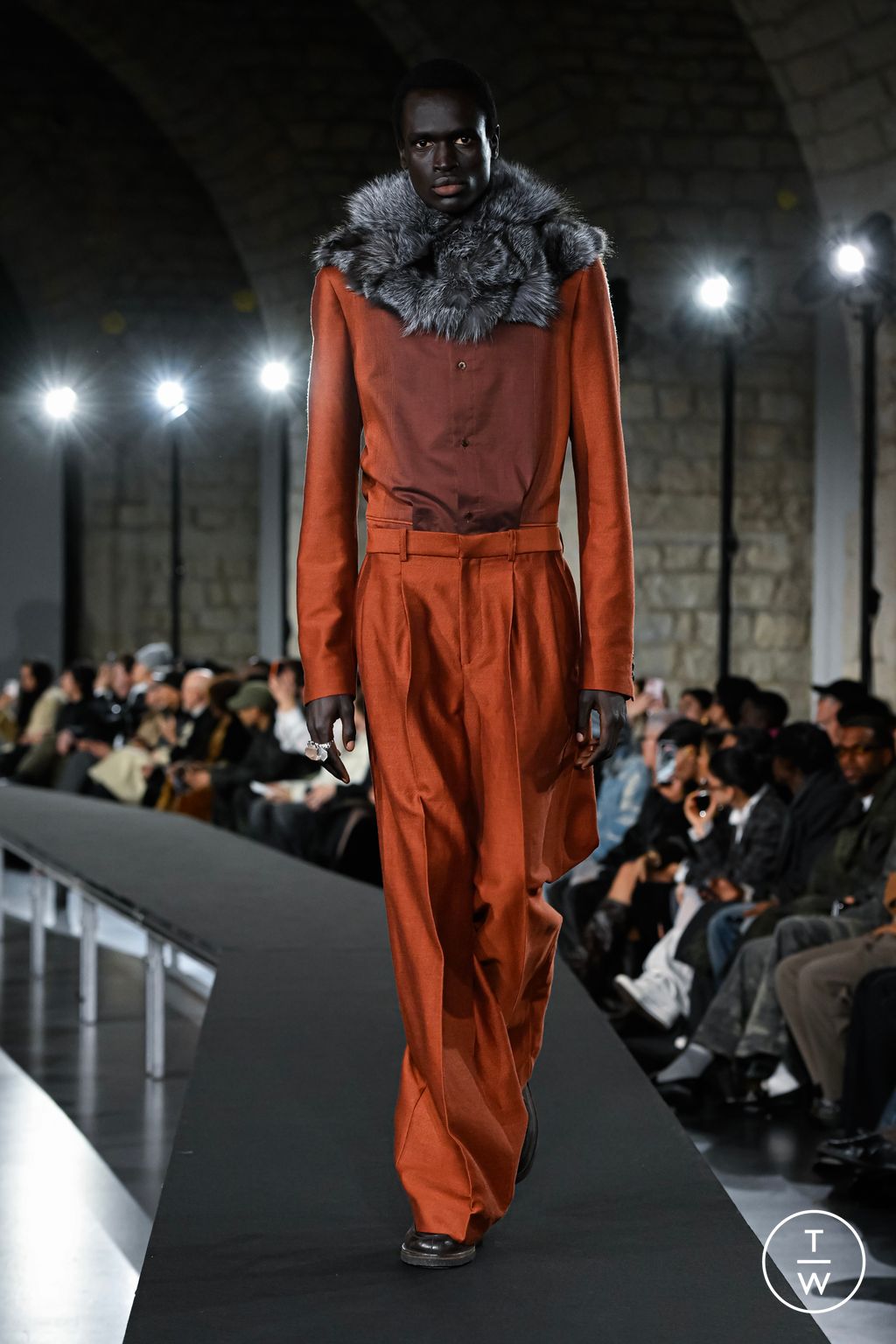 Fashion Week Paris Fall/Winter 2026 look 9 from the TAAKK collection menswear