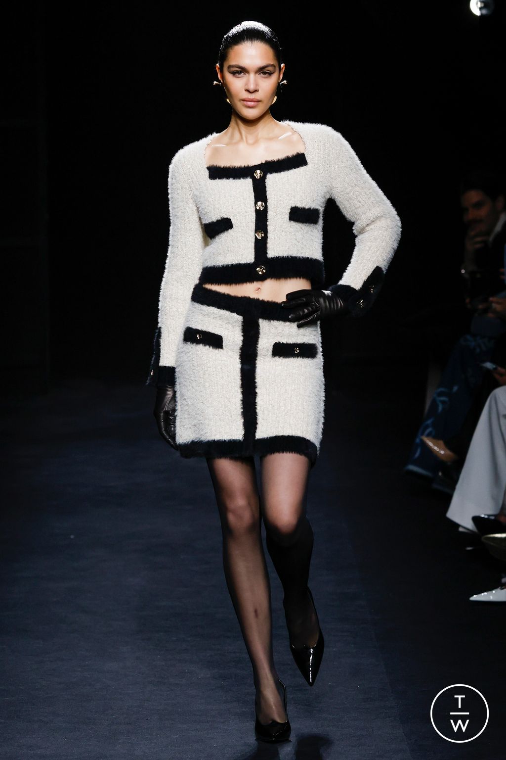 Fashion Week Paris Fall/Winter 2024 look 9 from the Nina Ricci collection womenswear