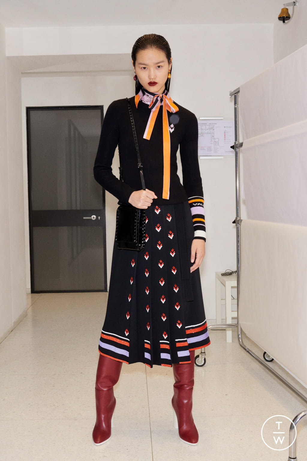 Fashion Week Paris Pre-Fall 2020 look 9 from the Valentino collection womenswear