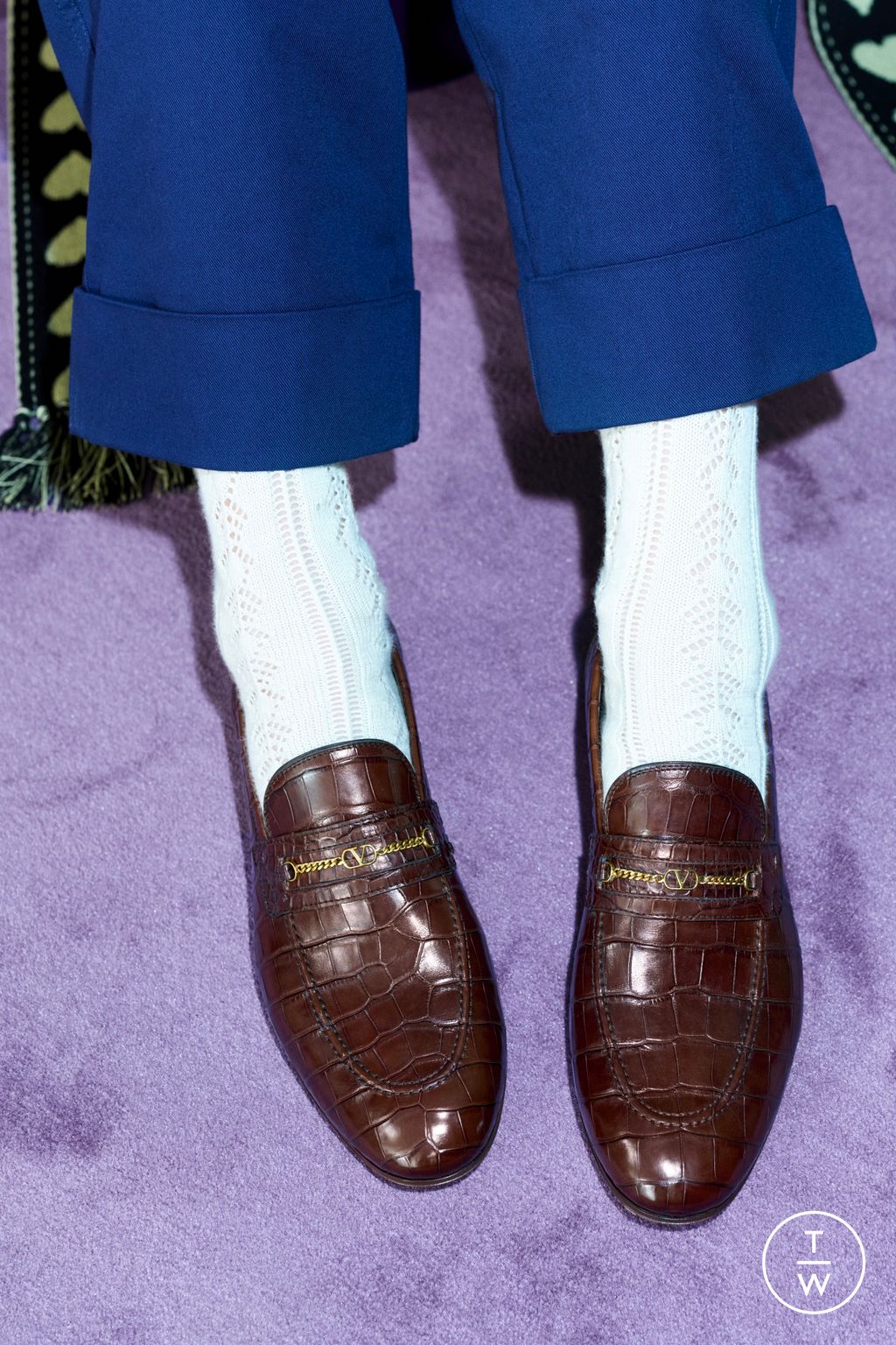 Fashion Week Paris Pre-Fall 2025 look 18 from the Valentino collection womenswear