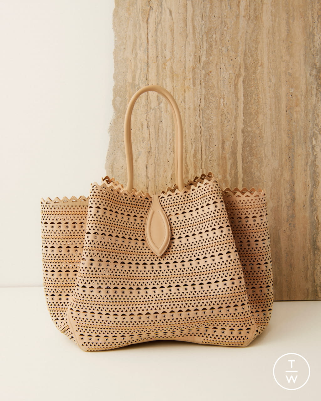 Fashion Week Paris Spring/Summer 2021 look 3 de la collection Alaïa womenswear accessories