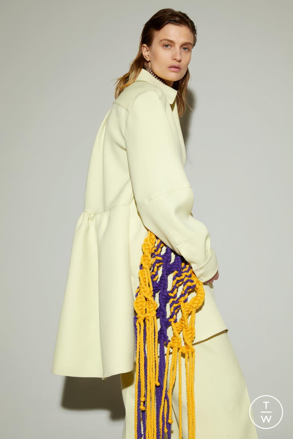 Fashion Week New York Fall/Winter 2021 look 1 de la collection AKNVAS womenswear