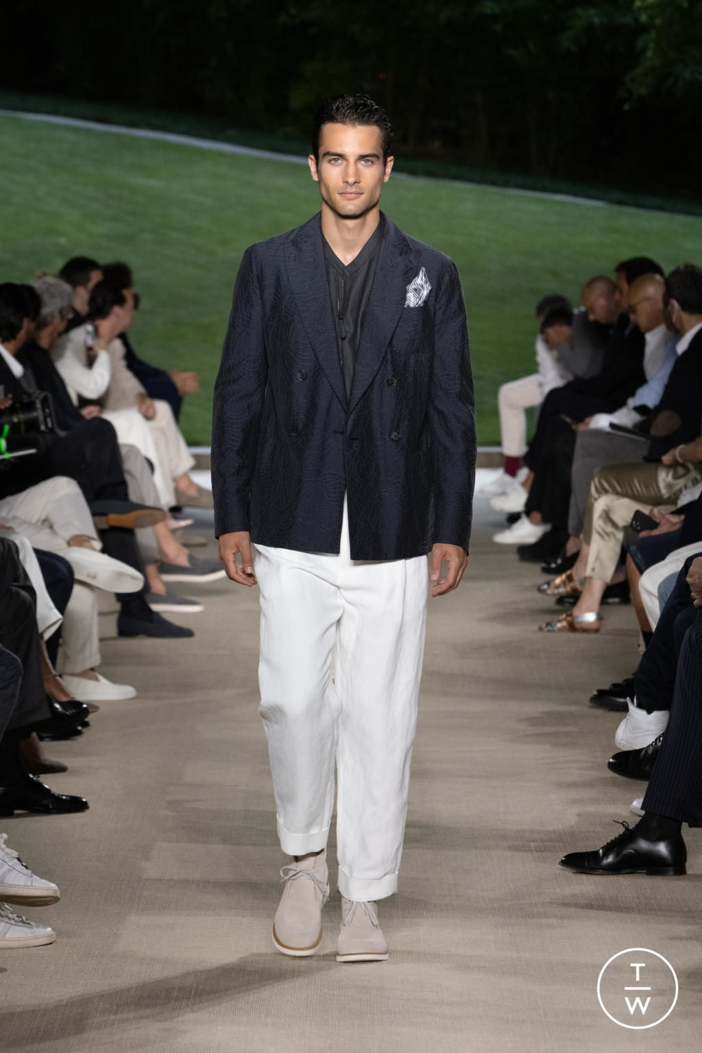 Fashion Week Milan Spring/Summer 2022 look 1 from the Giorgio Armani collection menswear
