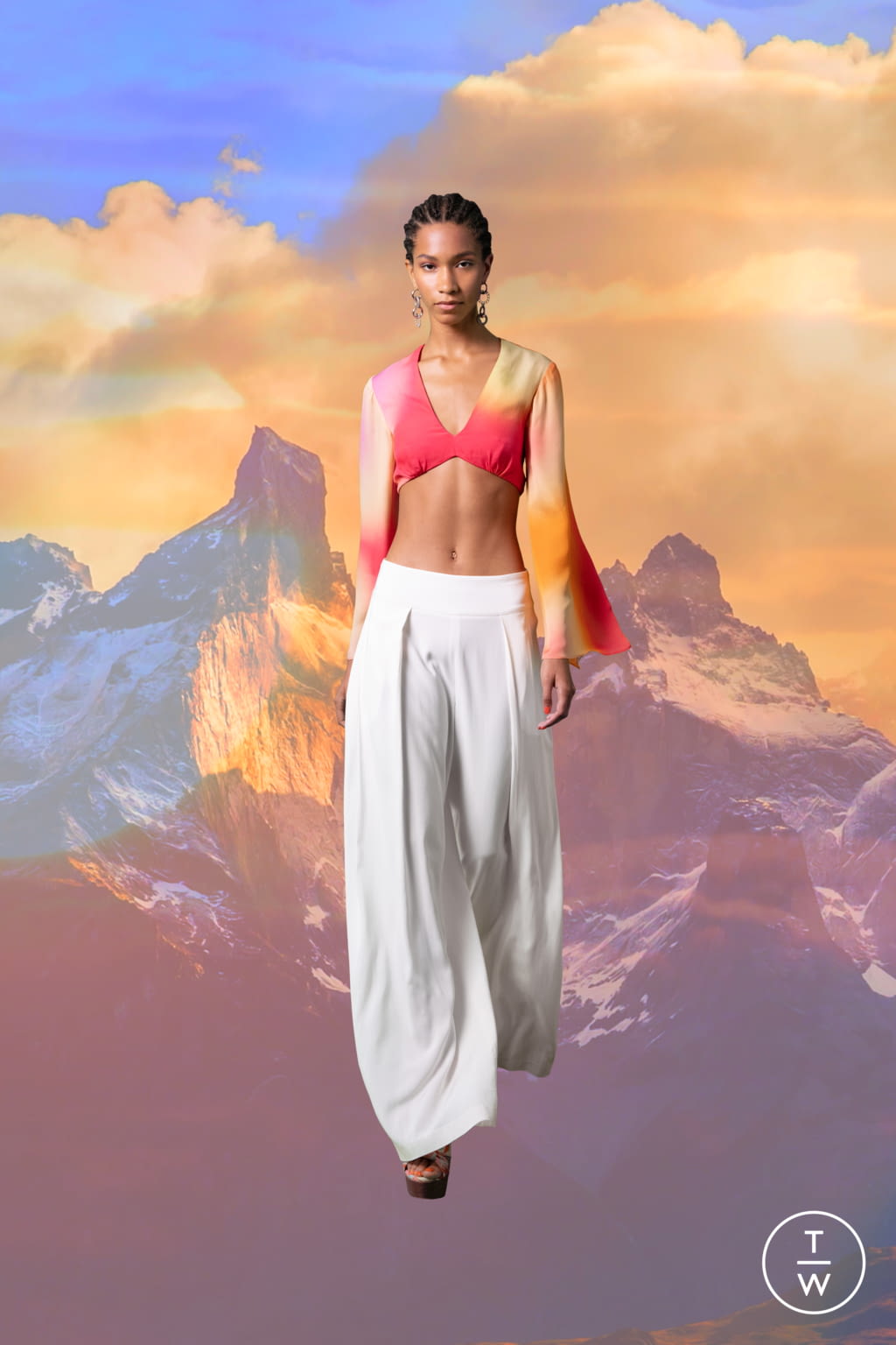 Fashion Week New York Spring/Summer 2022 look 1 de la collection Nicole Miller womenswear