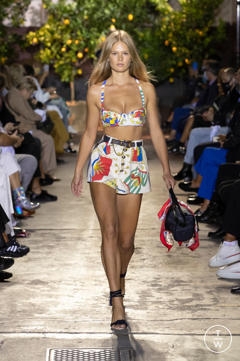 Fashion Week Milan Spring/Summer 2021 look 1 de la collection Etro womenswear