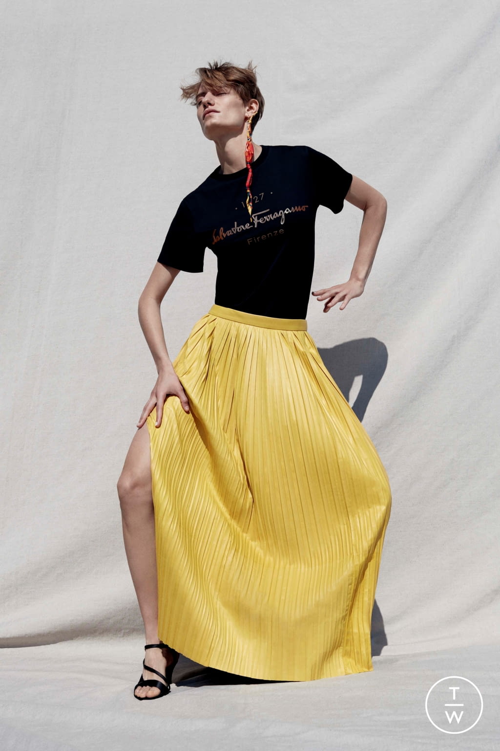 Fashion Week Milan Resort 2020 look 1 de la collection Ferragamo womenswear