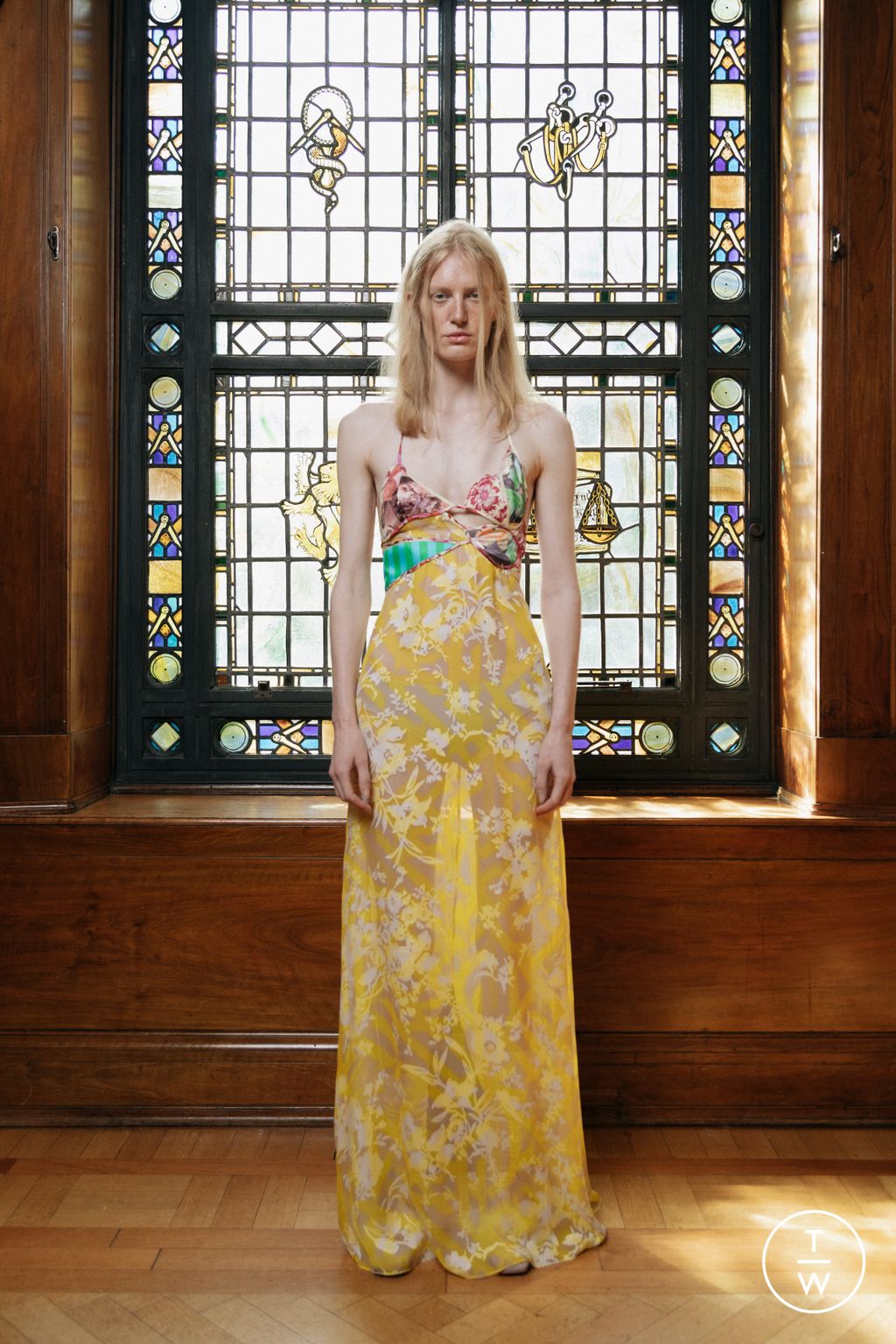 Fashion Week London Resort 2023 look 1 from the Preen by Thornton Bregazzi collection womenswear