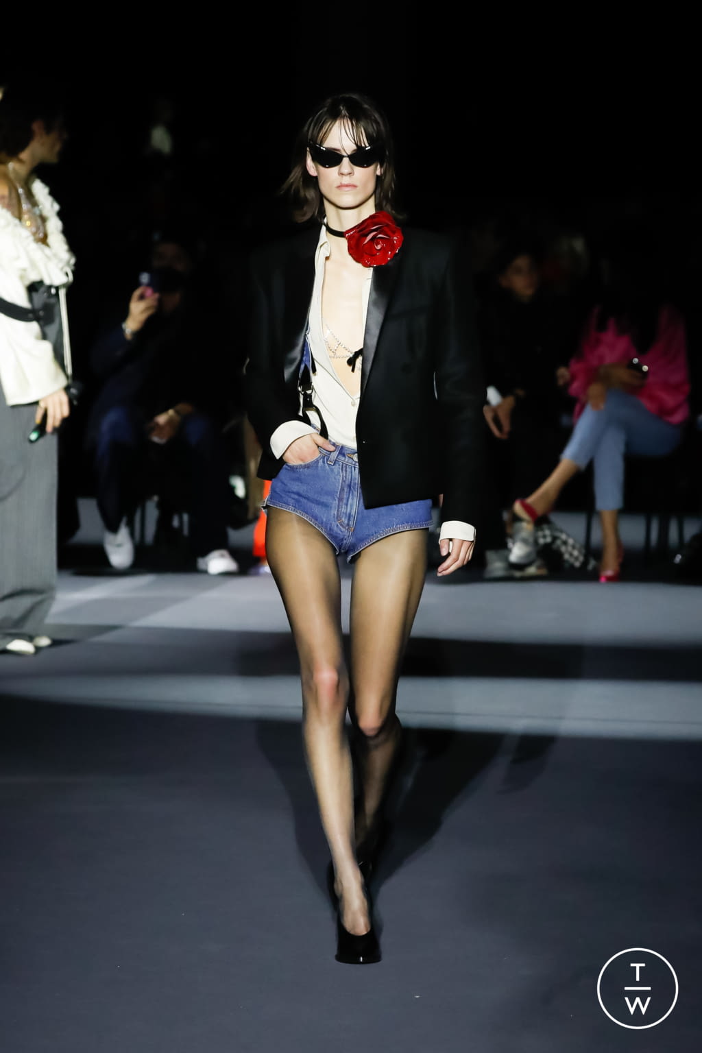 Fashion Week Milan Fall/Winter 2022 look 1 from the Philosophy di Lorenzo Serafini collection womenswear