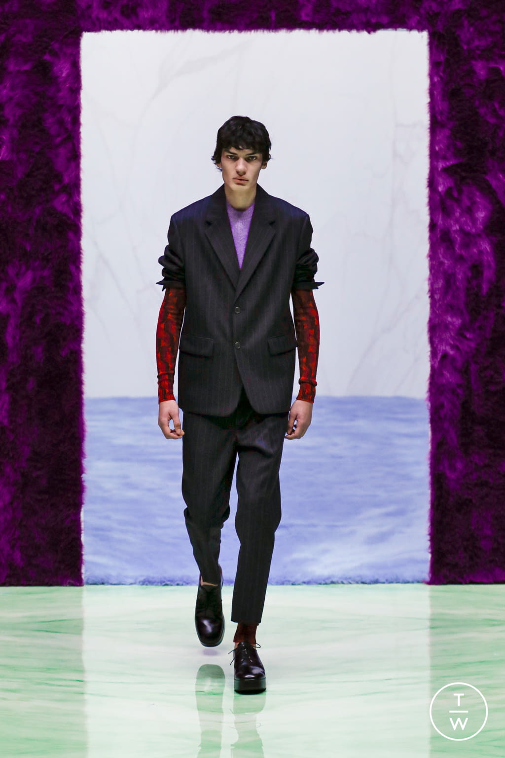 Fashion Week Milan Fall/Winter 2021 look 1 from the Prada collection 男装