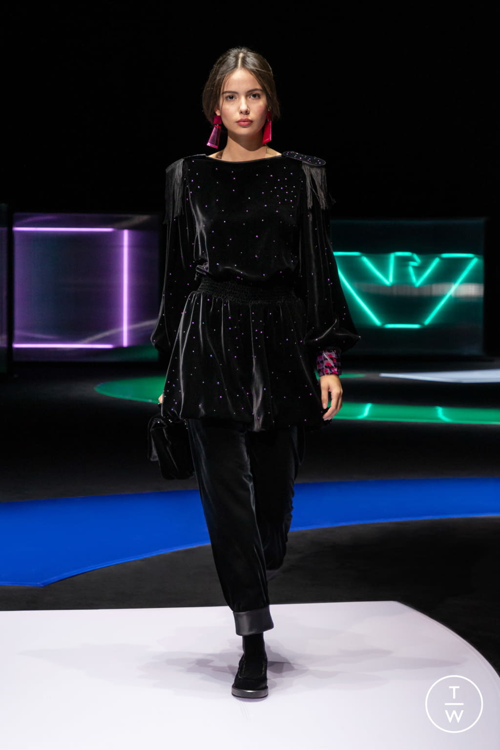 Fashion Week Milan Fall/Winter 2021 look 10 from the Emporio Armani collection 女装