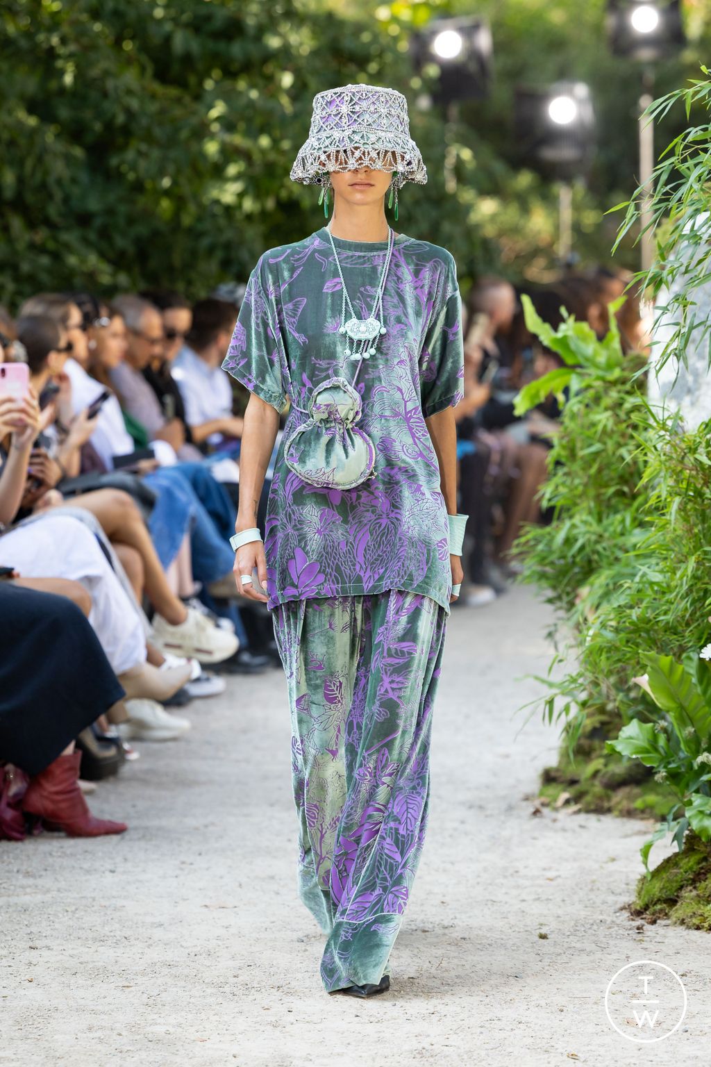 Fashion Week London Spring/Summer 2024 look 10 from the MITHRIDATE collection 女装