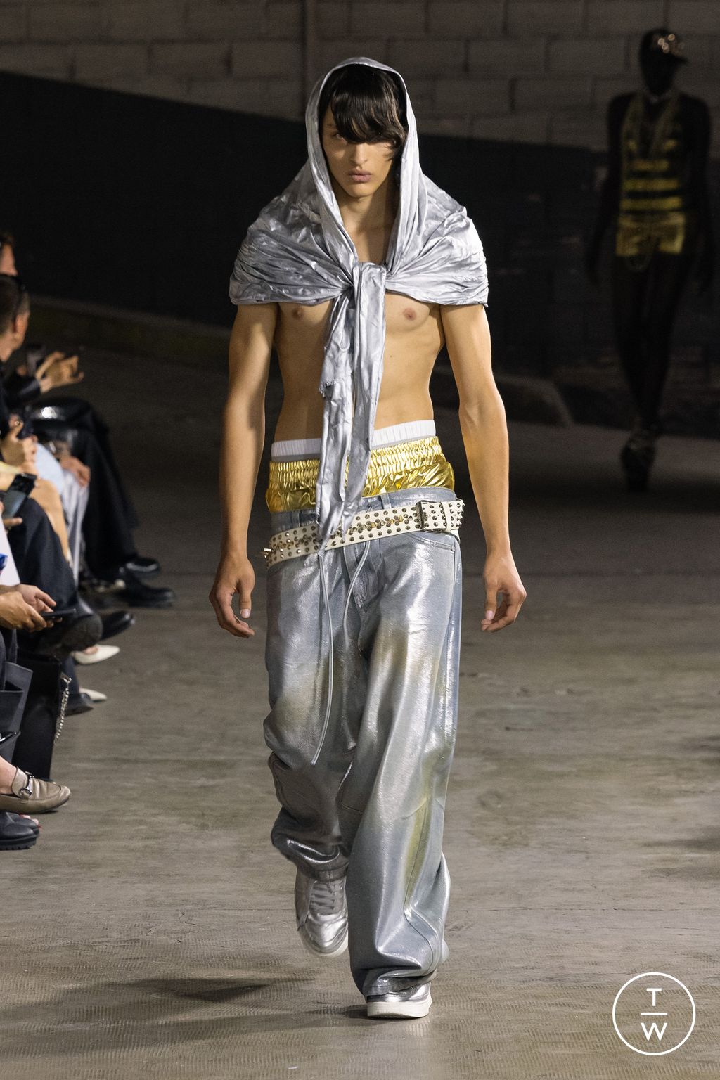 Fashion Week Paris Fall/Winter 2024 look 10 from the Racer collection menswear