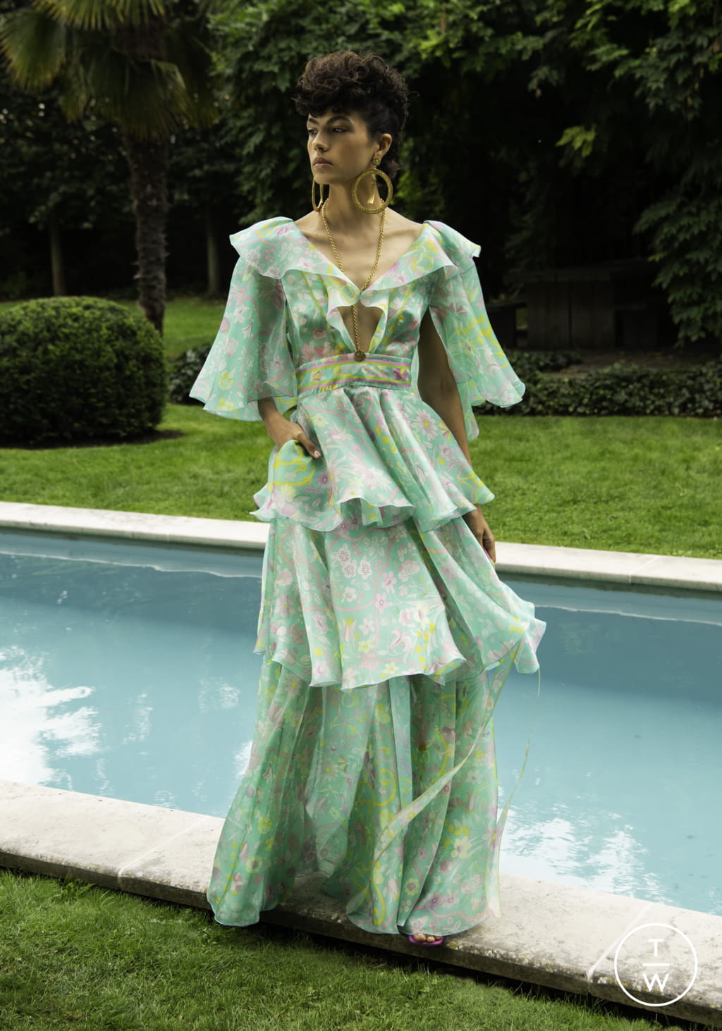 Fashion Week Paris Spring/Summer 2022 look 10 from the Leonard Paris collection womenswear