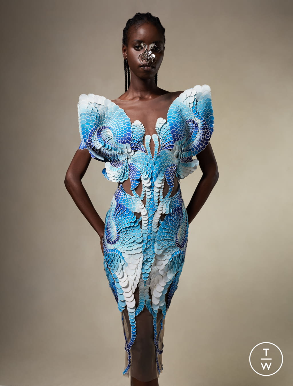 Fashion Week Paris Fall/Winter 2021 look 10 de la collection Iris Van Herpen couture